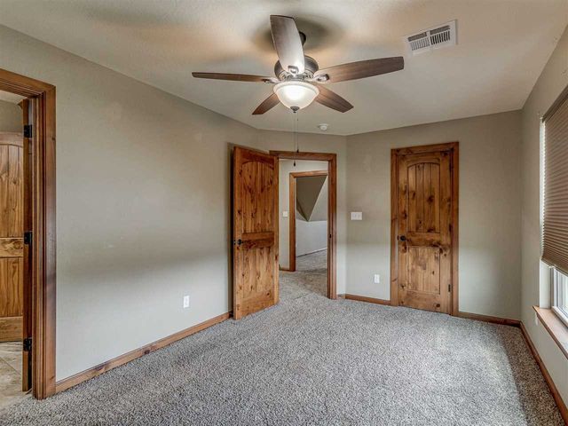 11663 NE Happy Hollow Rd, Elgin, OK 73538