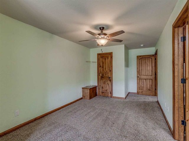 11663 NE Happy Hollow Rd, Elgin, OK 73538