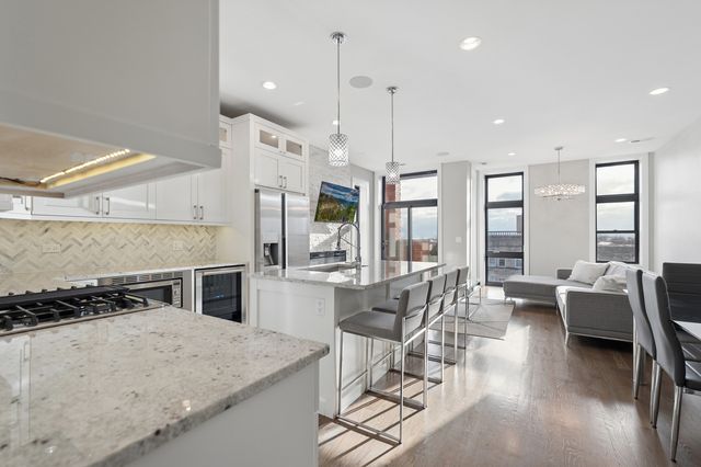 4220 S Ellis Avenue 4N, Chicago, IL 60653