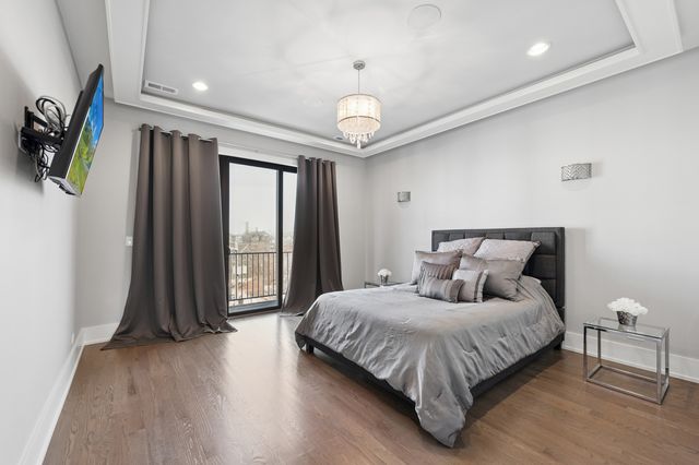 4220 S Ellis Avenue 4N, Chicago, IL 60653