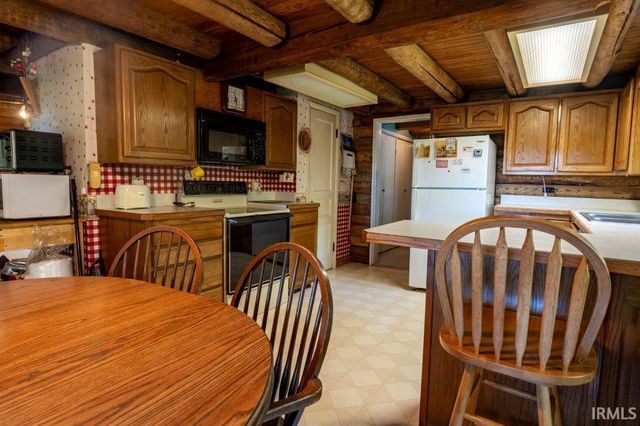 7530 E Pine Grove Road, Bloomington, IN 47401