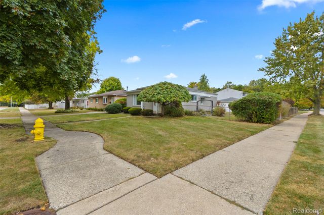 33432 Balmoral Street, Westland, MI 48185