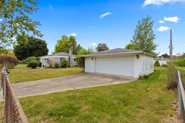 33432 Balmoral Street, Westland, MI 48185