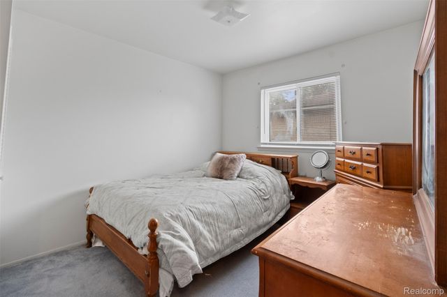 33432 Balmoral Street, Westland, MI 48185