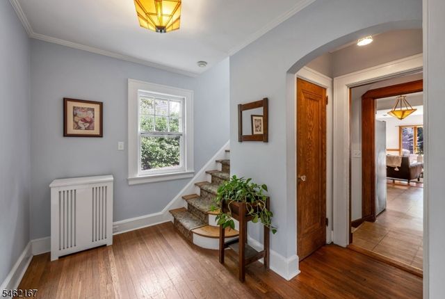 140 Unadilla Rd, Ridgewood Village, NJ 07450