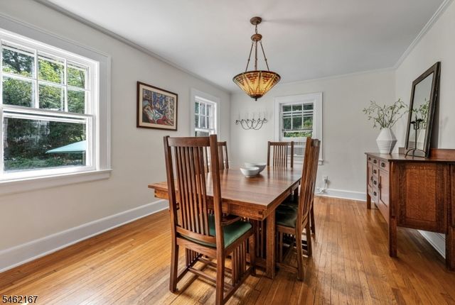 140 Unadilla Rd, Ridgewood Village, NJ 07450