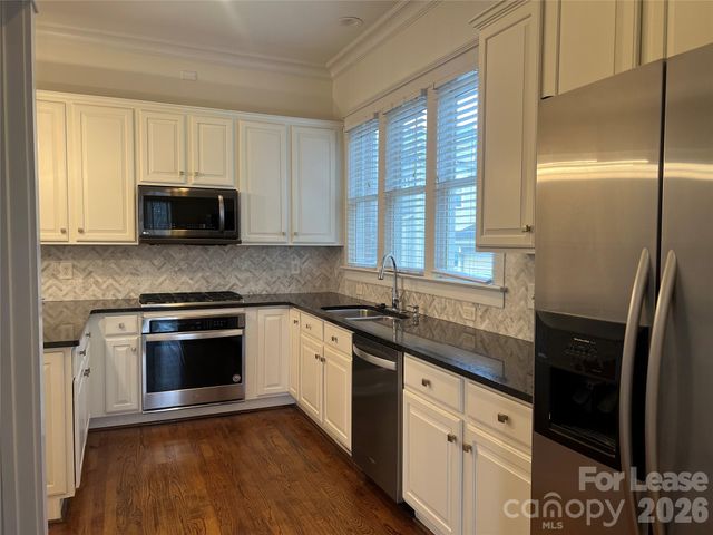 711 E 9th Street, Charlotte, NC 28202