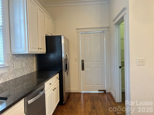 711 E 9th Street, Charlotte, NC 28202