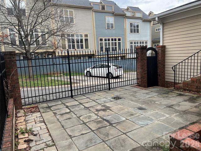 711 E 9th Street, Charlotte, NC 28202