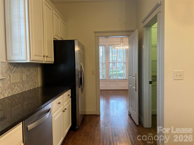 711 E 9th Street, Charlotte, NC 28202