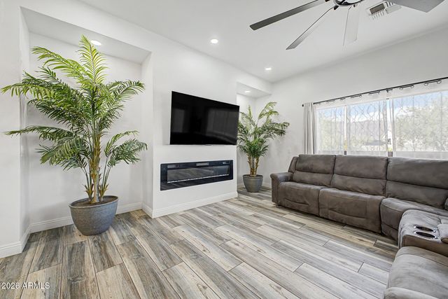 529 S VAL VISTA Road, Apache Junction, AZ 85119