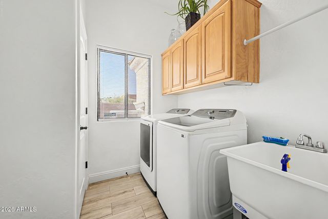529 S VAL VISTA Road, Apache Junction, AZ 85119