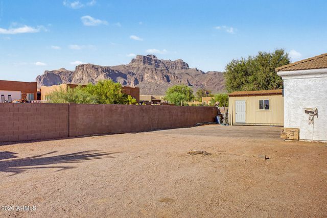 529 S VAL VISTA Road, Apache Junction, AZ 85119