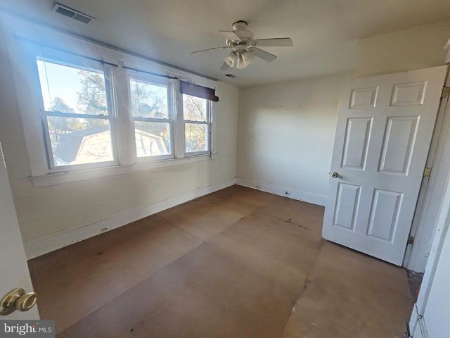 2117 LORRAINE AVE, Gwynn Oak, MD 21207