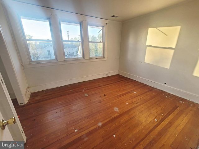 2117 LORRAINE AVE, Gwynn Oak, MD 21207