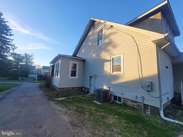 2117 LORRAINE AVE, Gwynn Oak, MD 21207