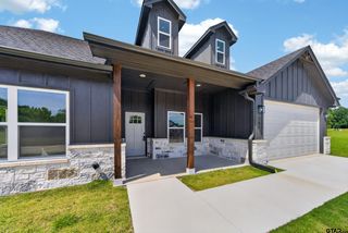 105 W Teal Drive, Troup, TX 75789