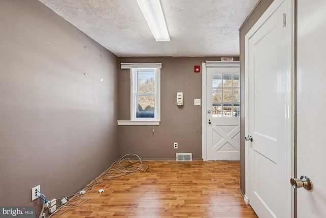 4510 CHURCH RD, Mount Laurel, NJ 08054