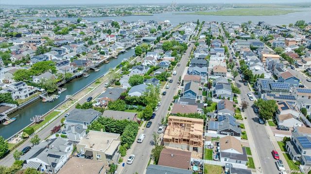 10 Kirkwood Street, Long Beach, NY 11561