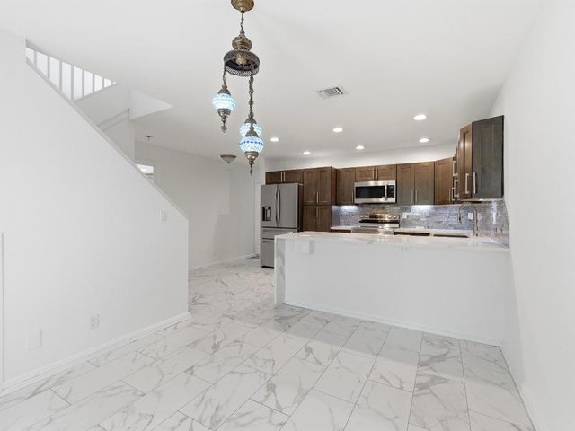 12155 Cuddington Court, Wellington, FL 33414