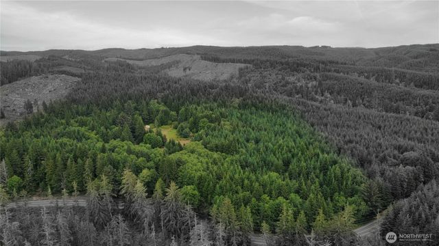 1608 E Hoquiam Road, Hoquiam, WA 98550