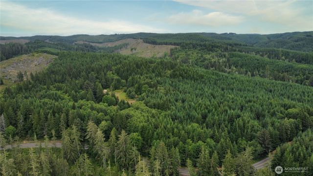 1608 E Hoquiam Road, Hoquiam, WA 98550