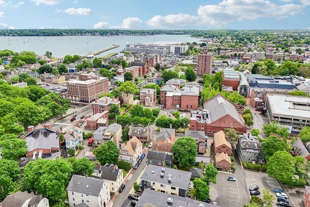 7 Howard St 4, Salem, MA 01970