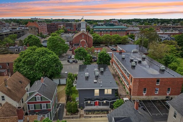 7 Howard St 4, Salem, MA 01970