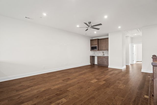 2056 Conductor Ln, Thompsons Station, TN 37179