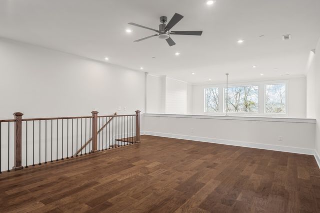 2056 Conductor Ln, Thompsons Station, TN 37179