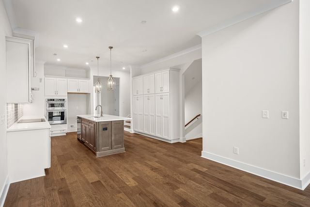 2056 Conductor Ln, Thompsons Station, TN 37179