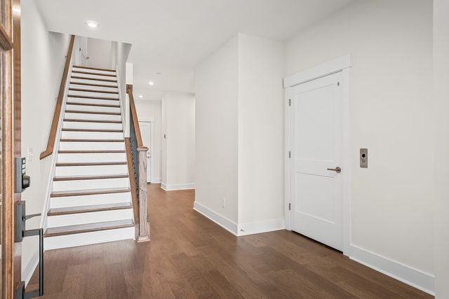 2056 Conductor Ln, Thompsons Station, TN 37179