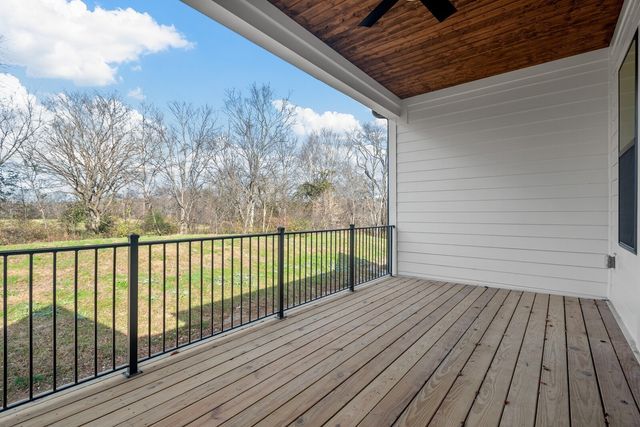 2056 Conductor Ln, Thompsons Station, TN 37179