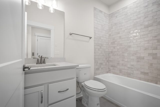 2056 Conductor Ln, Thompsons Station, TN 37179