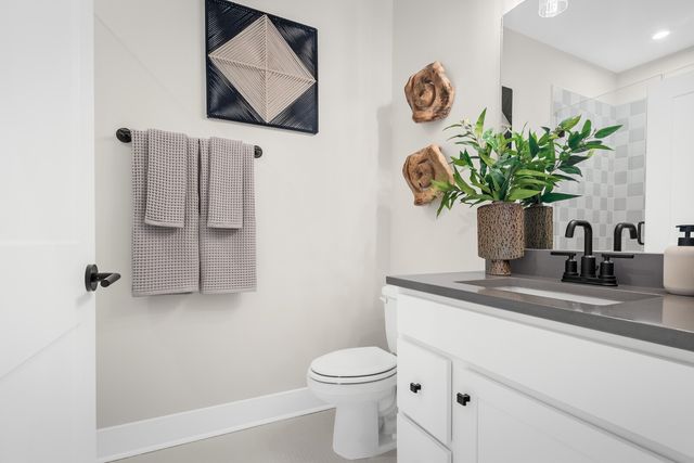 2056 Conductor Ln, Thompsons Station, TN 37179