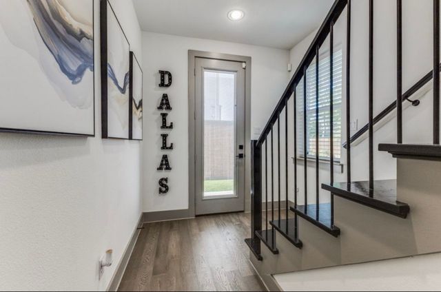 2649 La Altura Lane, Dallas, TX 75212