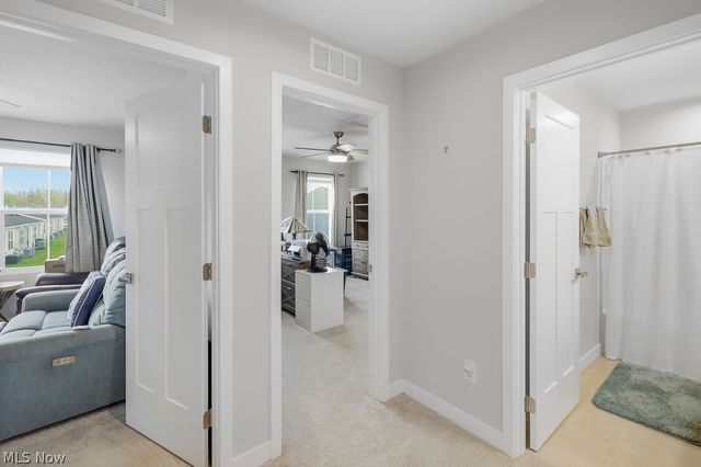 1278 Divot Circle, Akron, OH 44313