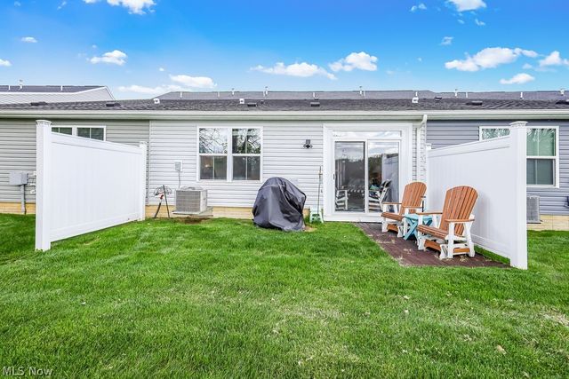 1278 Divot Circle, Akron, OH 44313