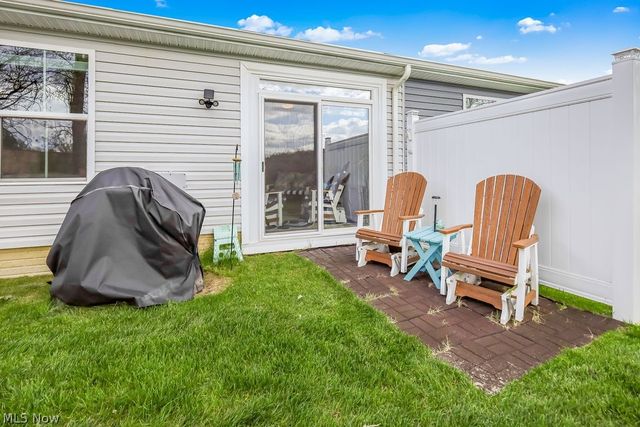 1278 Divot Circle, Akron, OH 44313