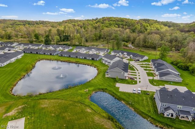 1278 Divot Circle, Akron, OH 44313