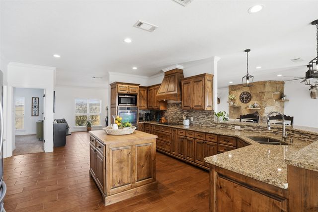 2701 County Road 1110, Rio Vista, TX 76093