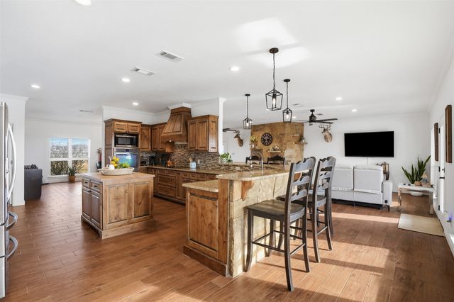 2701 County Road 1110, Rio Vista, TX 76093