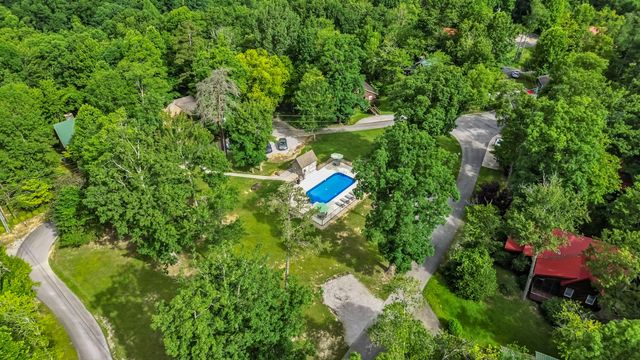 2394 Roberts Bend Road, Burnside, KY 42519