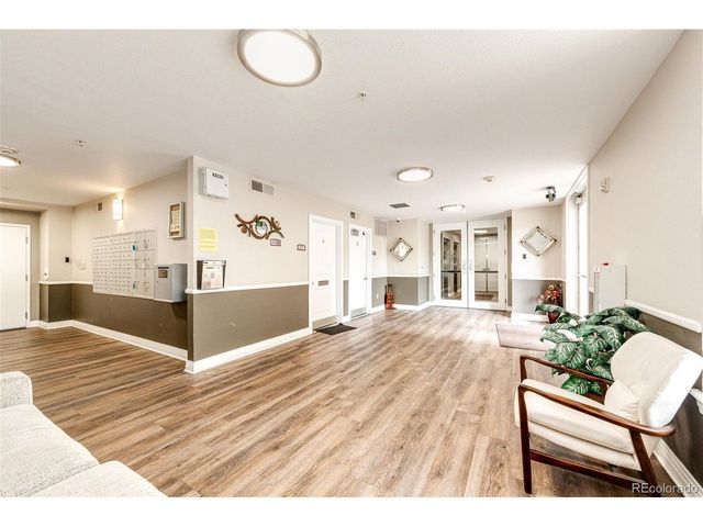 9059 E Panorama Cir B405, Englewood, CO 80112