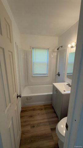1720 Park Street, Flint, MI 48503