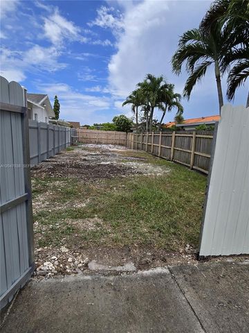 13470 SW 24th Street, Miami, FL 33175