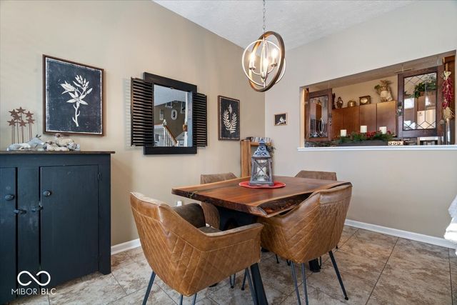 8006 Windham Lake Way 35, Indianapolis, IN 46214