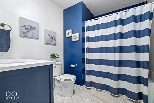 8006 Windham Lake Way 35, Indianapolis, IN 46214