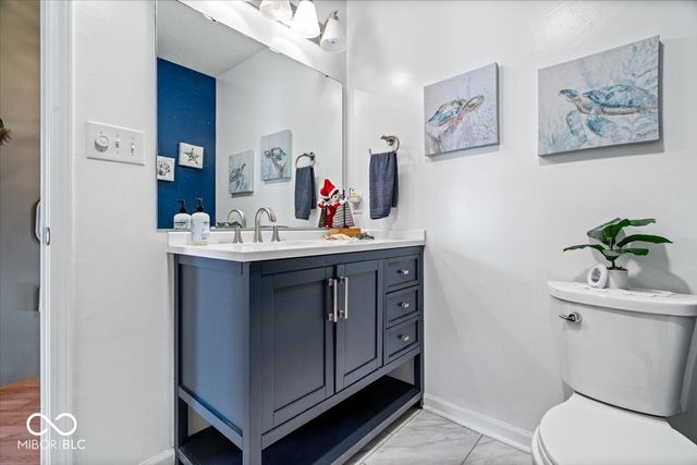 8006 Windham Lake Way 35, Indianapolis, IN 46214