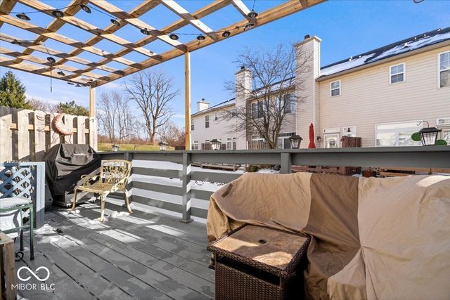 8006 Windham Lake Way 35, Indianapolis, IN 46214